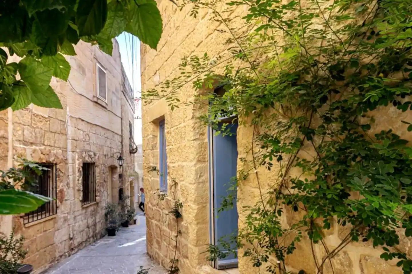 ויקטוריה Historic Hideaways - 900 Year Old Converted Studios מראה חיצוני תמונה