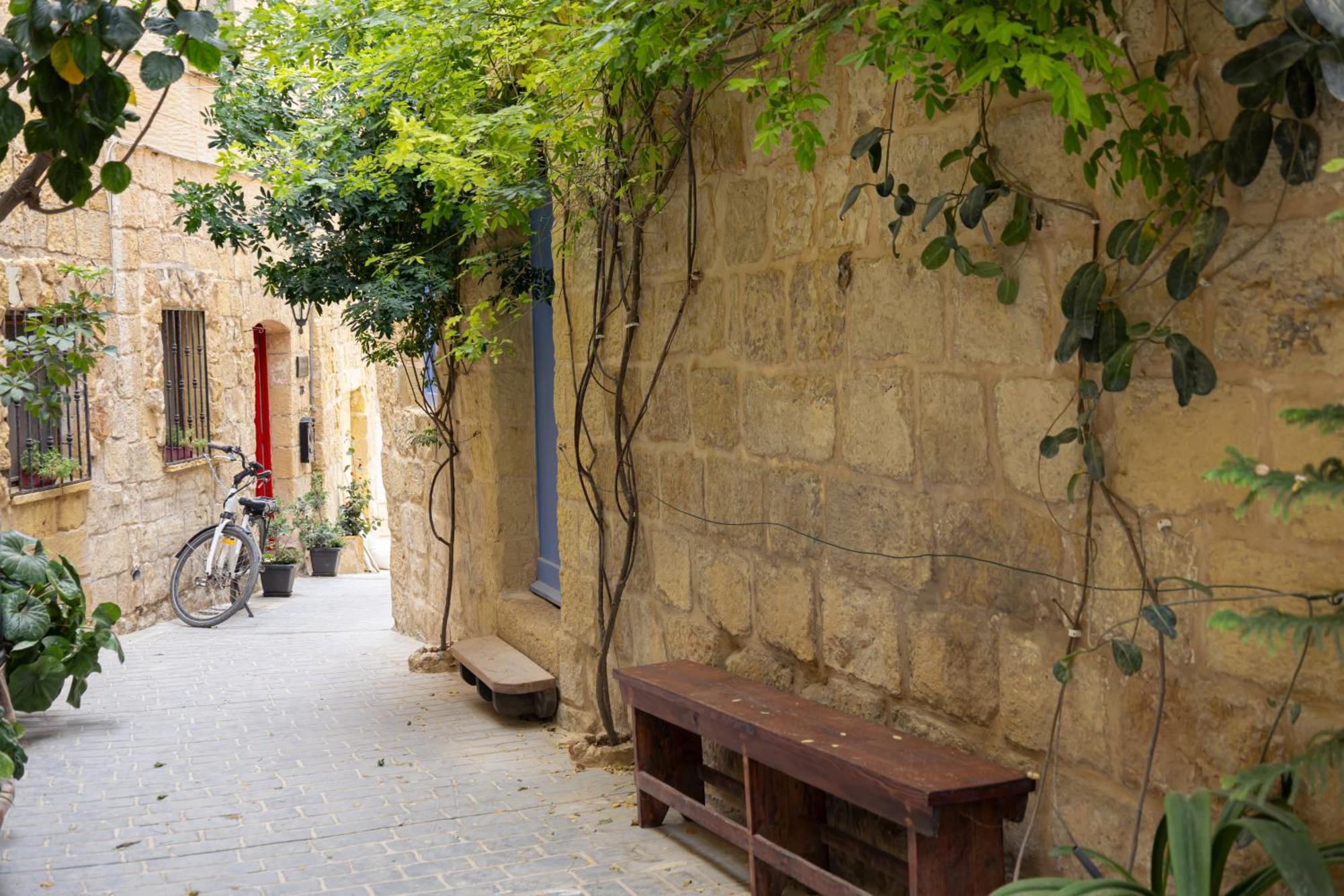 ויקטוריה Historic Hideaways - 900 Year Old Converted Studios מראה חיצוני תמונה